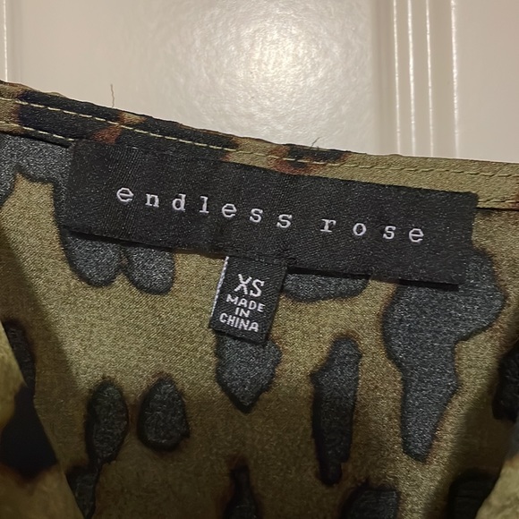 Cheetah Print Top - Picture 2 of 4